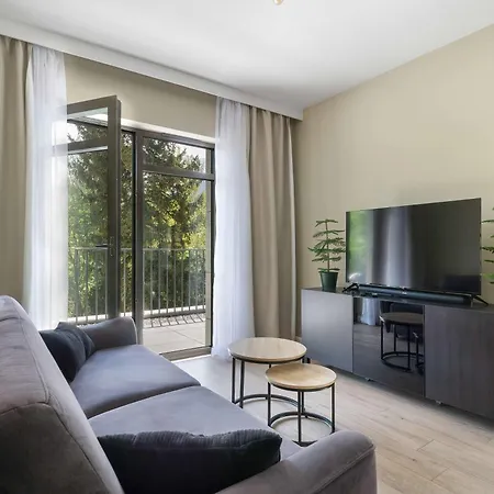 Bright In With Balcony And Parking By Renters Karpacz